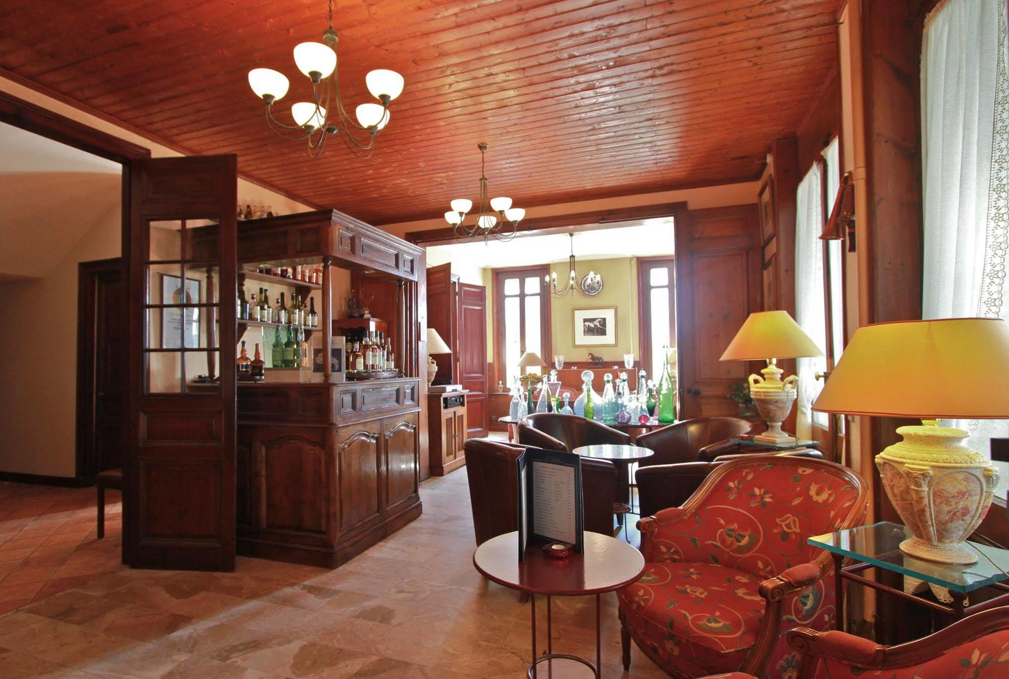 Hotel Bellevue Villerville Esterno foto